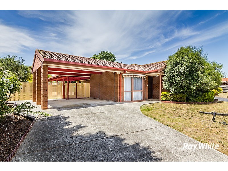 37 Maculata Drive, Cranbourne West VIC 3977