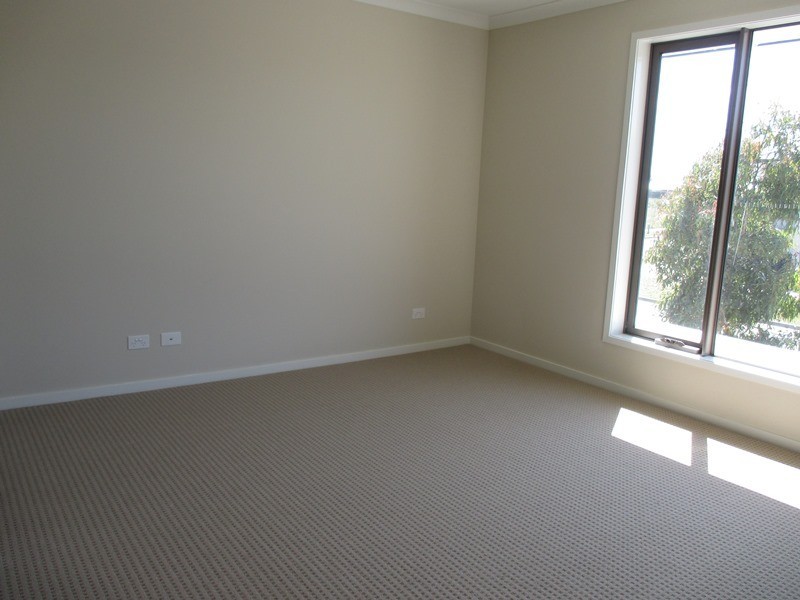 22 Selandra Boulevard, Clyde North VIC 3978