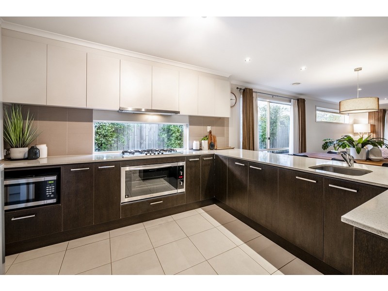 10 Colendy Close, Lyndhurst VIC 3975