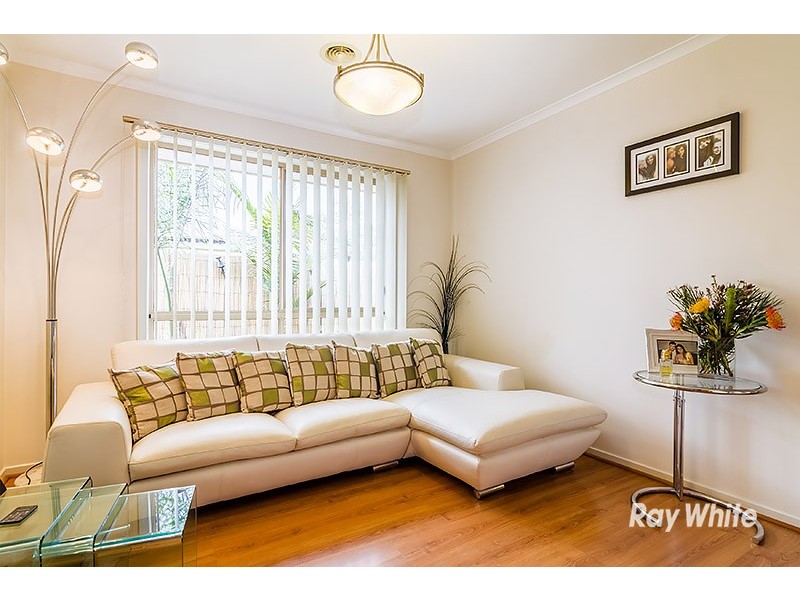 33 Genista Road, Cranbourne West VIC 3977