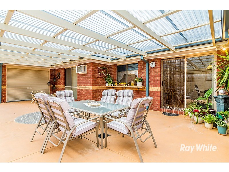 33 Genista Road, Cranbourne West VIC 3977
