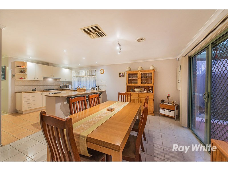 3 Andre Court, Cranbourne West VIC 3977