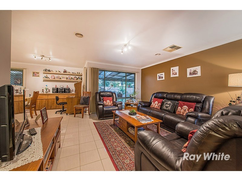 3 Andre Court, Cranbourne West VIC 3977