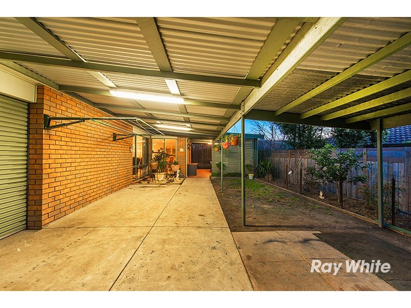 3 Andre Court, Cranbourne West VIC 3977