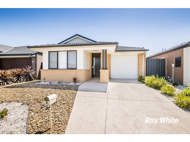 5 Timble Way, Clyde North VIC 3978