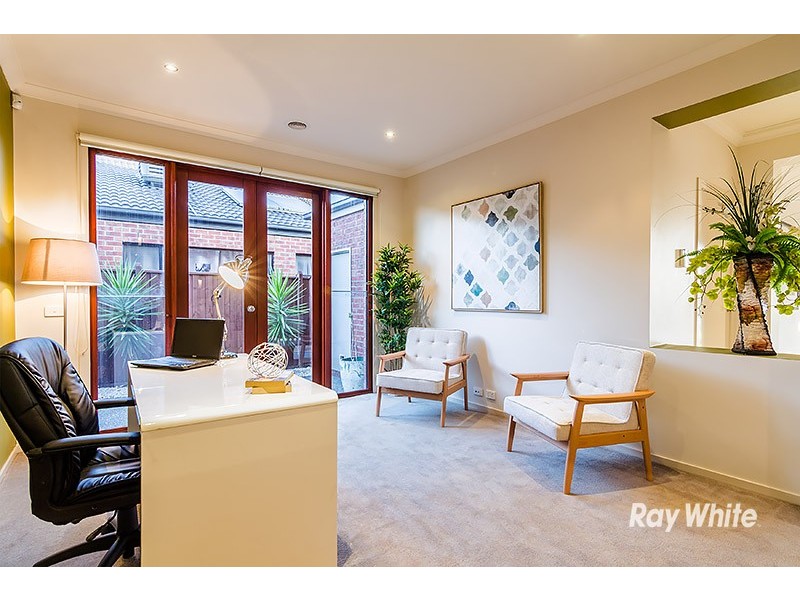 142 Boland Drive, Lyndhurst VIC 3975