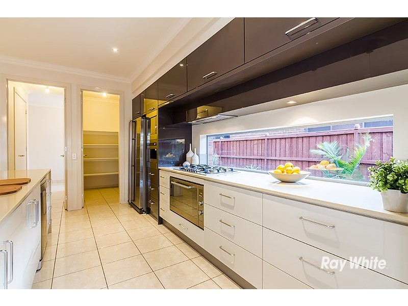 142 Boland Drive, Lyndhurst VIC 3975