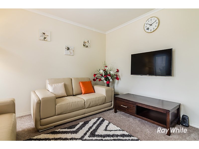 33 Copernicus Circuit, Cranbourne West VIC 3977