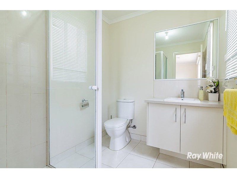 33 Copernicus Circuit, Cranbourne West VIC 3977