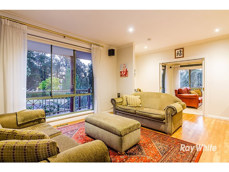 1 Cloverdale Lane, Lysterfield South VIC 3156