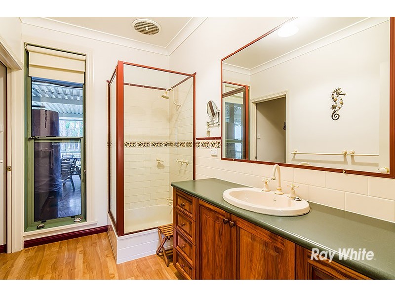 1 Cloverdale Lane, Lysterfield South VIC 3156