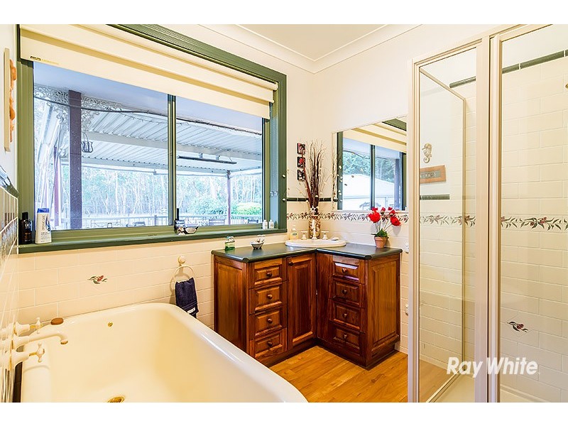 1 Cloverdale Lane, Lysterfield South VIC 3156