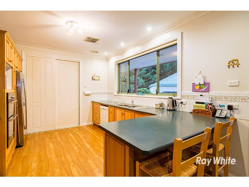 1 Cloverdale Lane, Lysterfield South VIC 3156