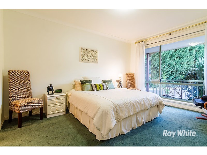 1 Cloverdale Lane, Lysterfield South VIC 3156