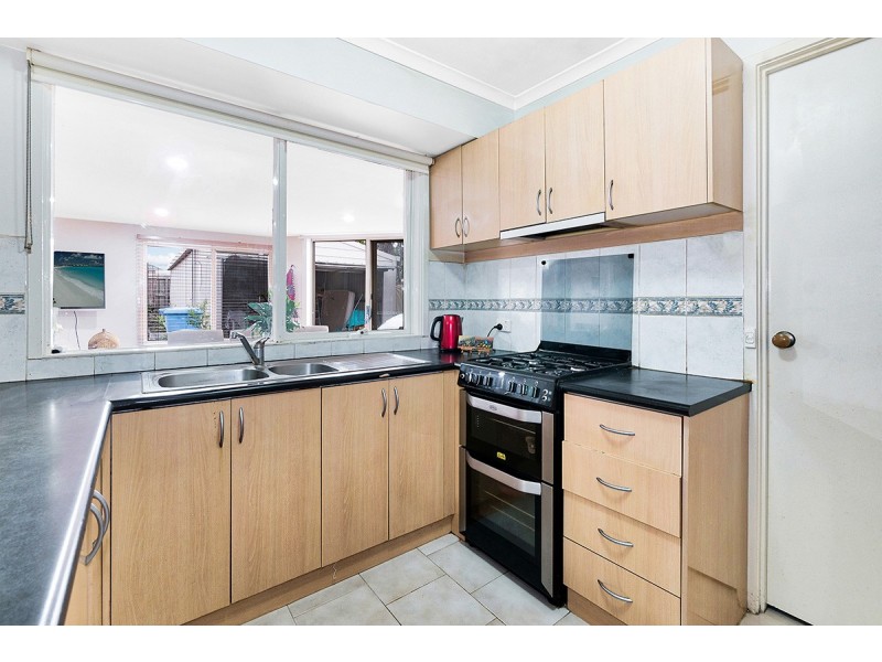 26 Maltravers Crescent, Cranbourne North VIC 3977