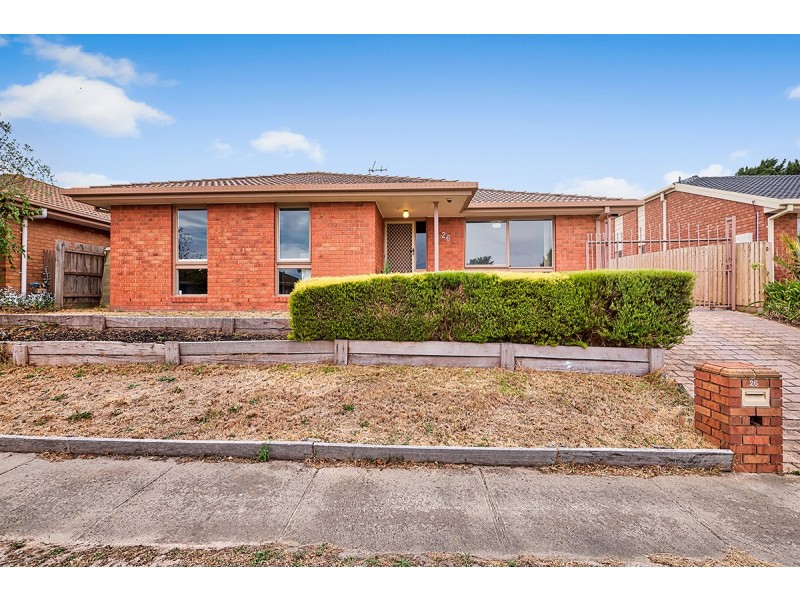 26 Maltravers Crescent, Cranbourne North VIC 3977
