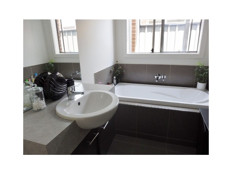 16 Pleven Rise, Clyde North VIC 3978