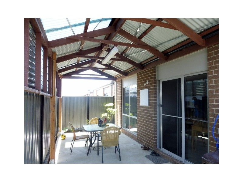 16 Pleven Rise, Clyde North VIC 3978