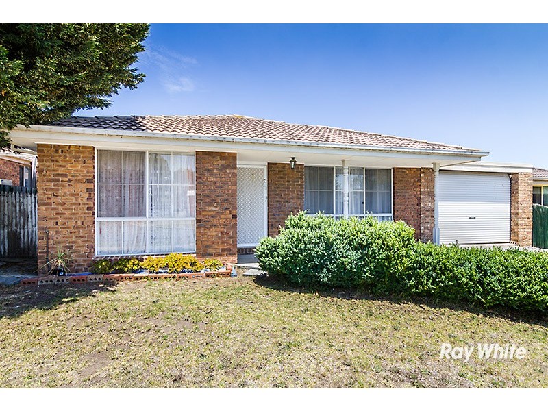 34 Bates Street, Cranbourne West VIC 3977