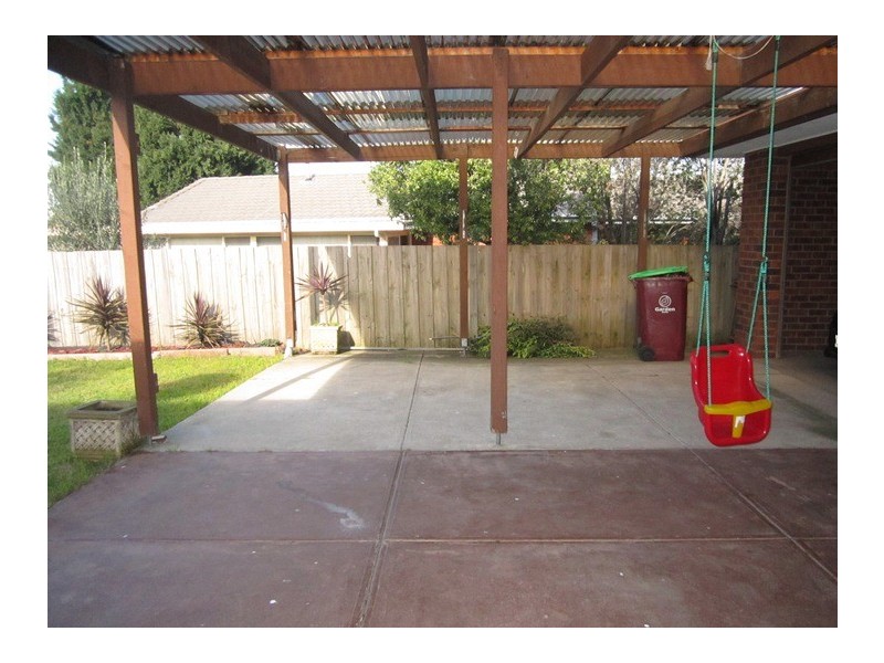 11 Cobungra Court, Hallam VIC 3803