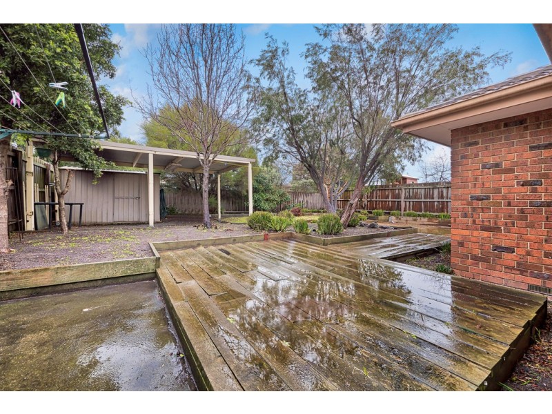 14 Brentwood Avenue, Cranbourne North VIC 3977