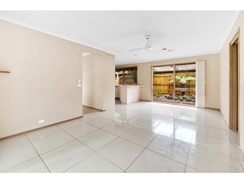 14 Brentwood Avenue, Cranbourne North VIC 3977