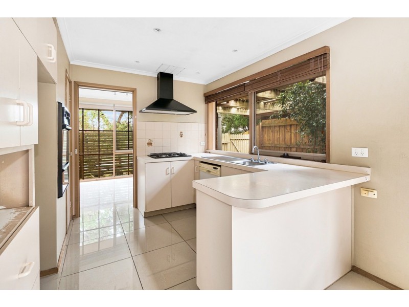 14 Brentwood Avenue, Cranbourne North VIC 3977