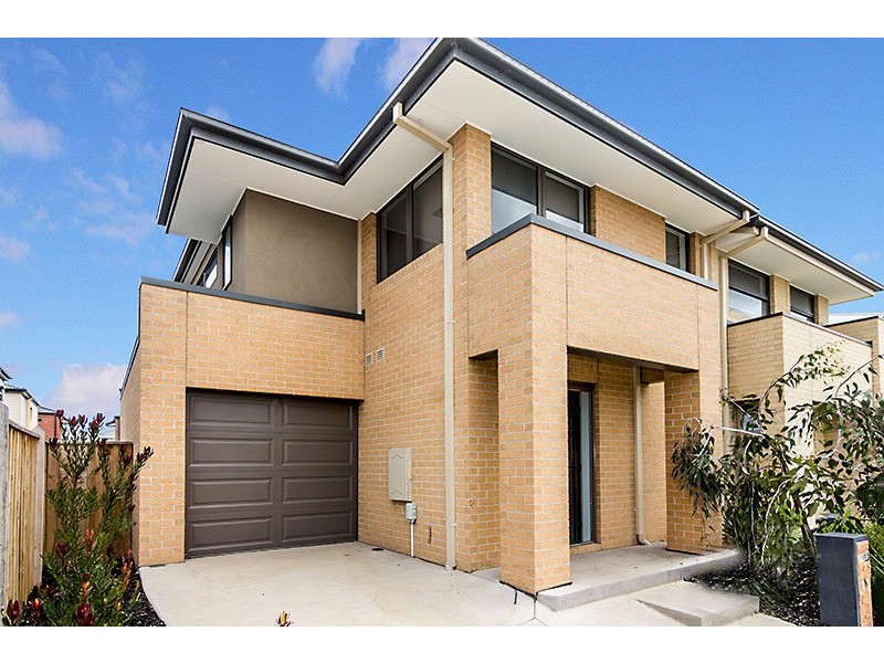 8 Sticht Way, Clyde VIC 3978