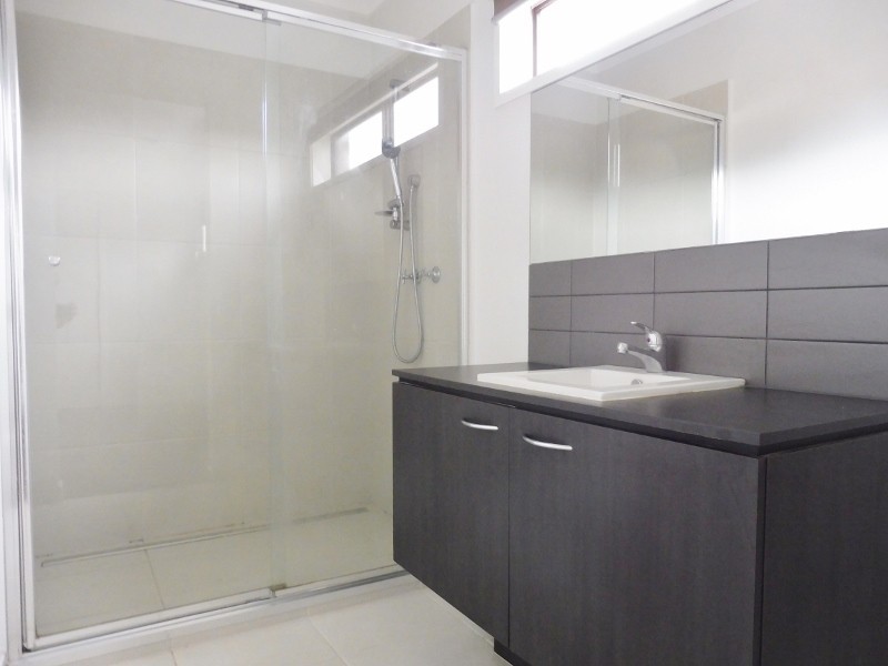 8 Sticht Way, Clyde VIC 3978