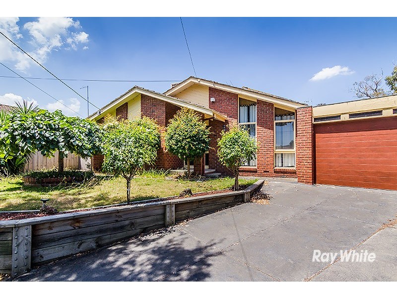 6 Rimfire Crescent, Cranbourne VIC 3977