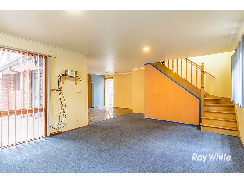 6 Rimfire Crescent, Cranbourne VIC 3977