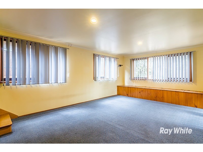 6 Rimfire Crescent, Cranbourne VIC 3977