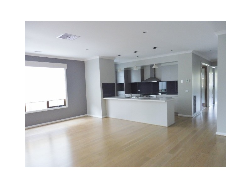 12 Red Maple Drive, Cranbourne West VIC 3977