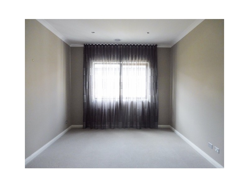 12 Red Maple Drive, Cranbourne West VIC 3977