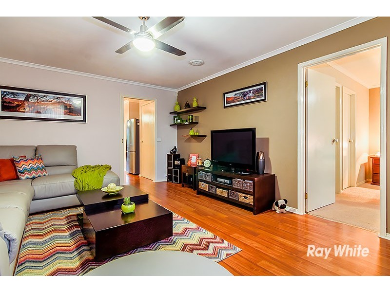 44 Stephellen Way, Cranbourne West VIC 3977