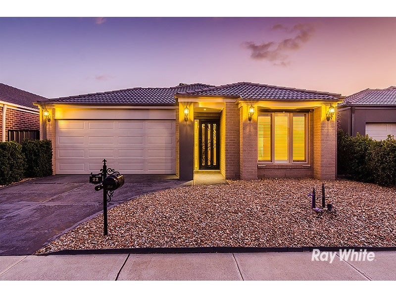 22 Tawleed Grove, Clyde North VIC 3978