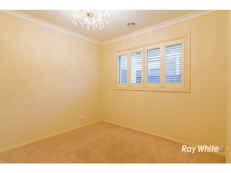 22 Tawleed Grove, Clyde North VIC 3978