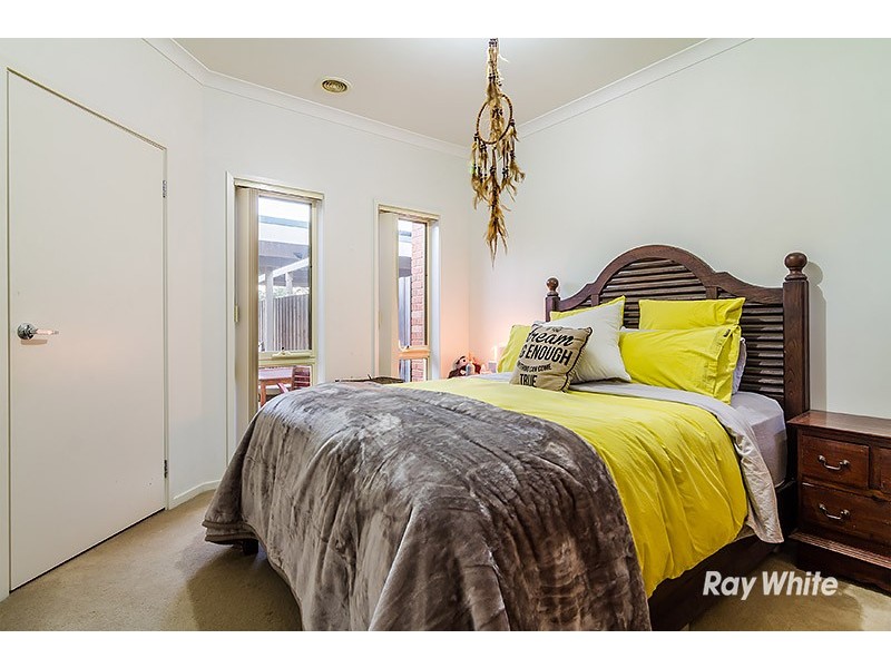 14 Gracehill Mews, Cranbourne VIC 3977