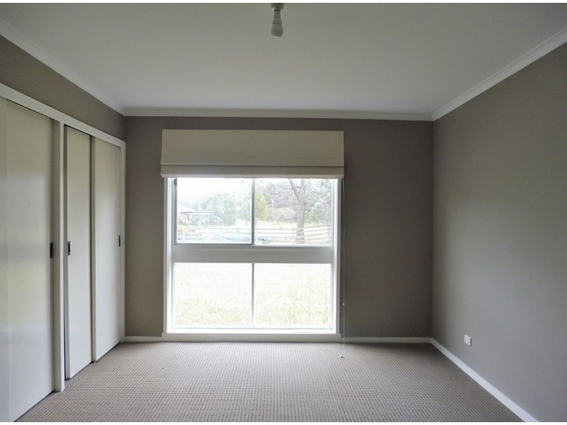 40 Volk Road, Cranbourne West VIC 3977