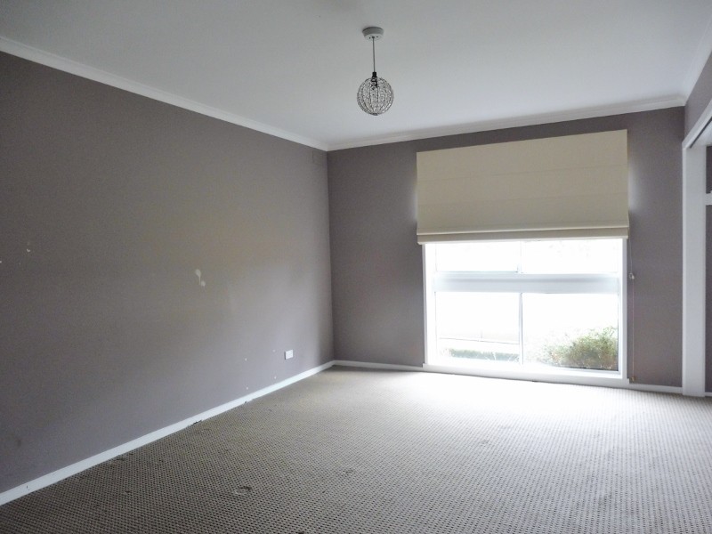 40 Volk Road, Cranbourne West VIC 3977