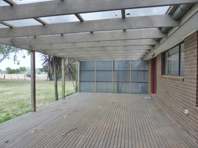 40 Volk Road, Cranbourne West VIC 3977