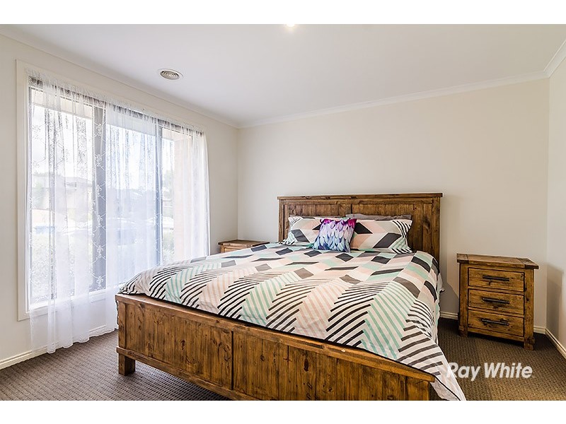 26 Everlasting Boulevard, Cranbourne West VIC 3977