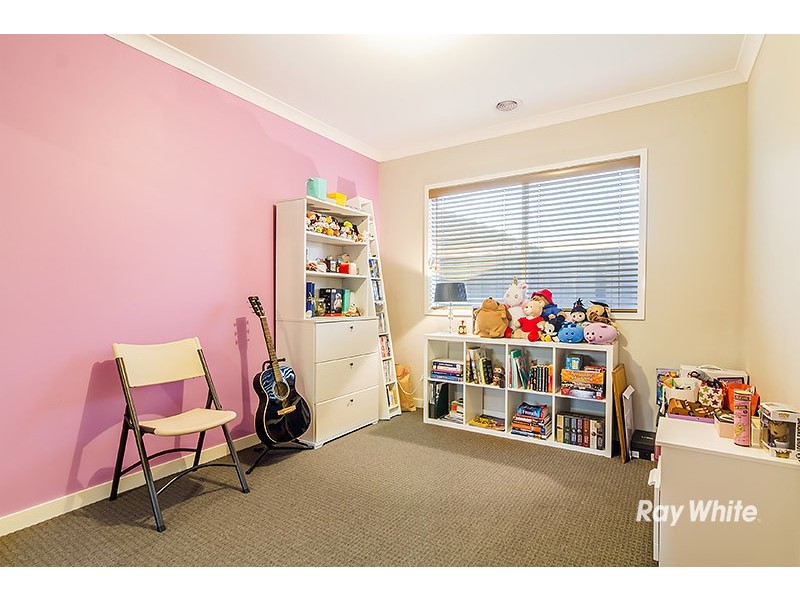 3 Gelderland Drive, Clyde North VIC 3978