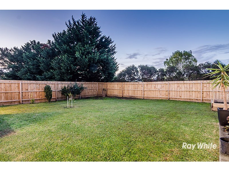 23 Marnie Drive, Cranbourne West VIC 3977