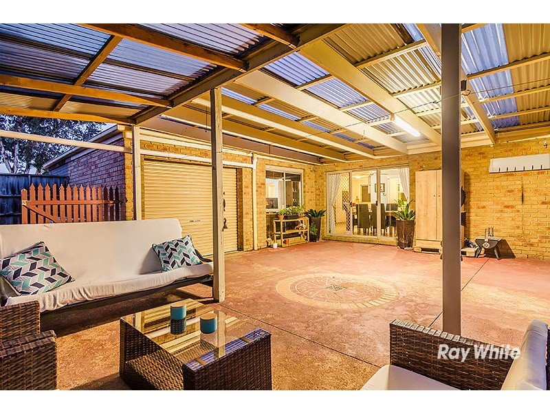 23 Marnie Drive, Cranbourne West VIC 3977