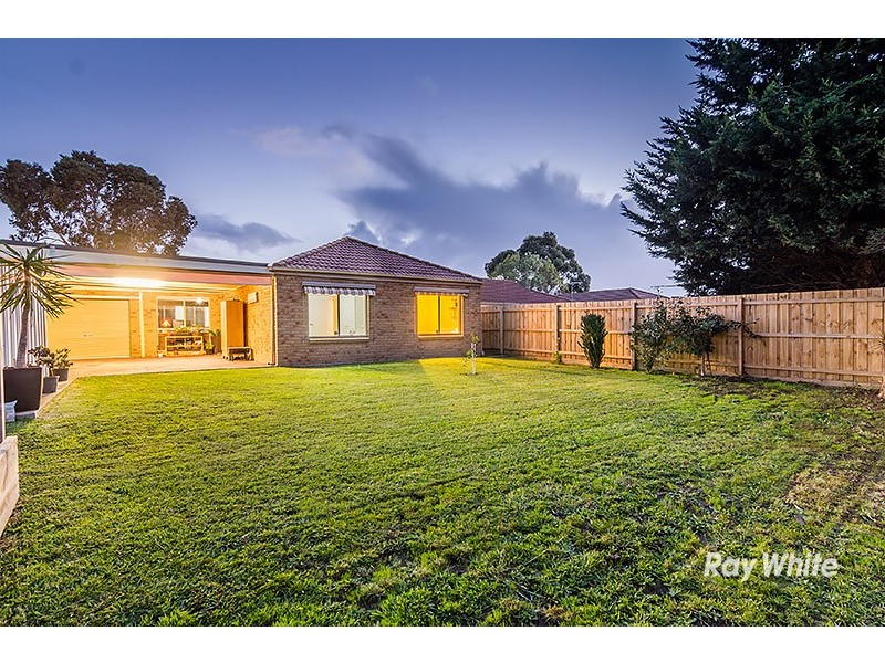 23 Marnie Drive, Cranbourne West VIC 3977