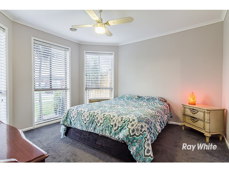 23 Marnie Drive, Cranbourne West VIC 3977