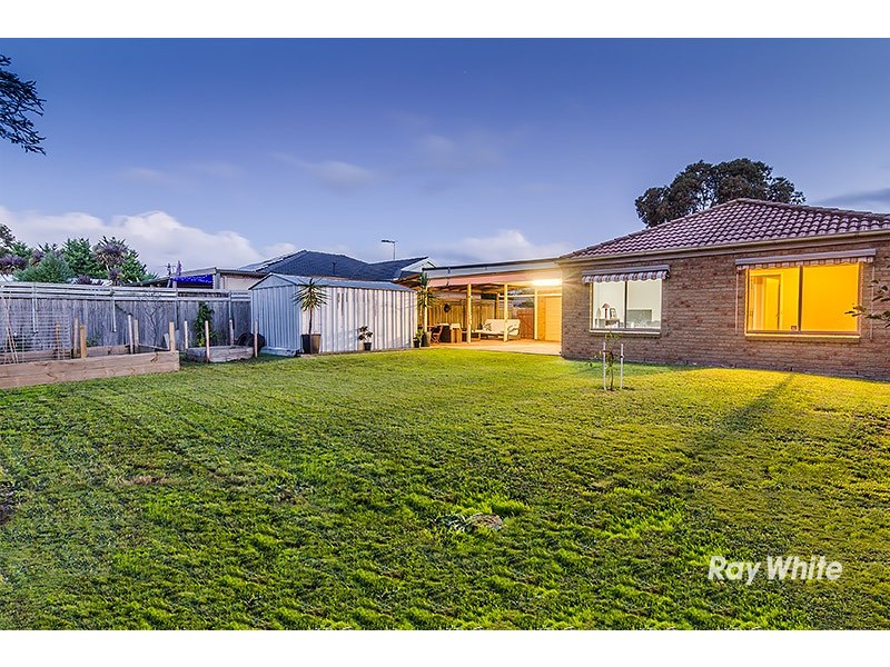 23 Marnie Drive, Cranbourne West VIC 3977
