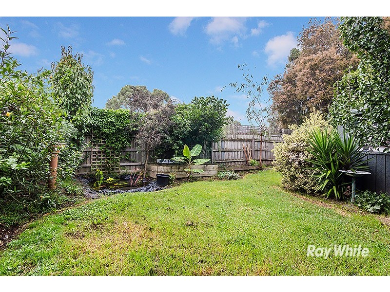 2 Ainsleigh Court, Cranbourne VIC 3977