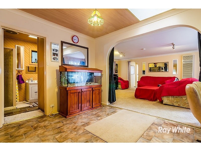 2 Ainsleigh Court, Cranbourne VIC 3977